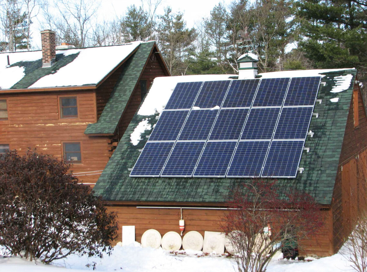 Сколько электричества производят солнечные батареи зимой?