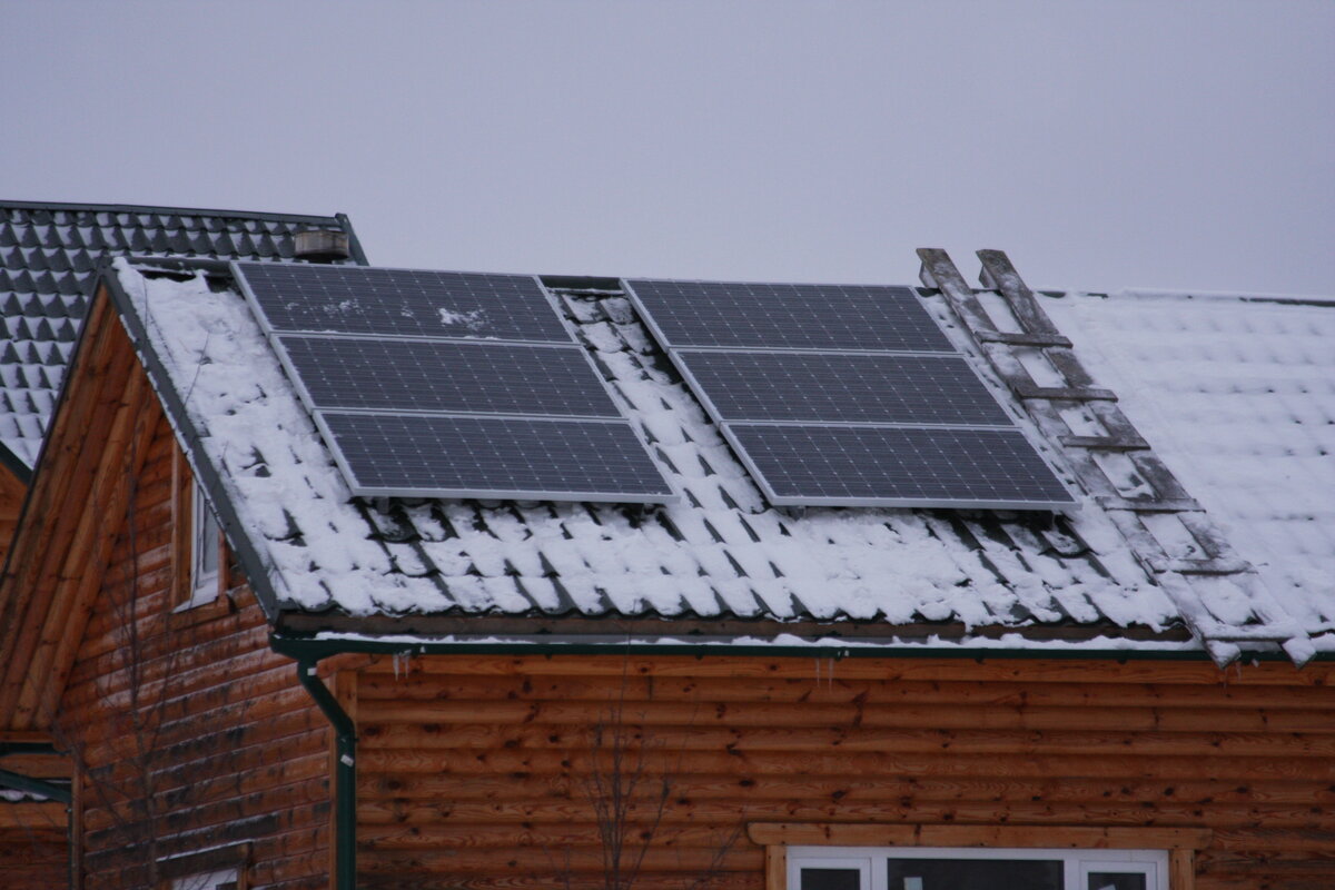 Сколько электричества производят солнечные батареи зимой?